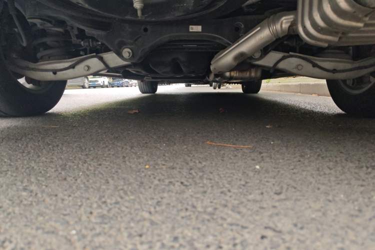 Used Buick GL8 2022 ES Landtrek 653T Luxury Edition Chassis Rear