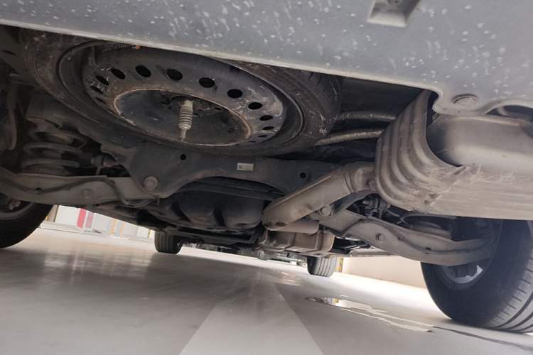 Used Buick GL8 2022 ES Landtrek 653T Luxury Edition Chassis Rear