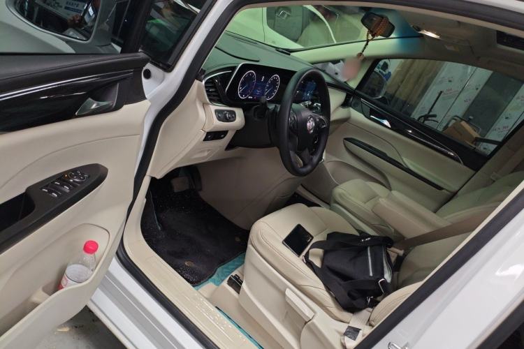 Used Buick GL8 2022 ES Landtrek 653T Comfort Edition Driver Seat