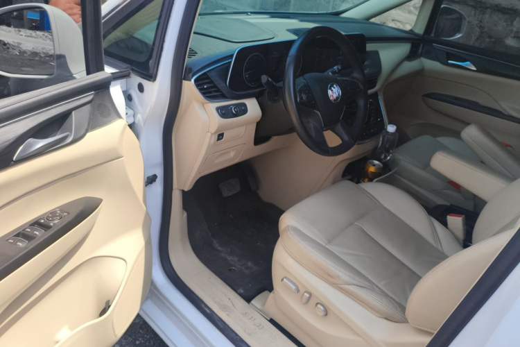 Used Buick GL8 2022 ES Landtrek 653T Luxury Edition Driver Seat