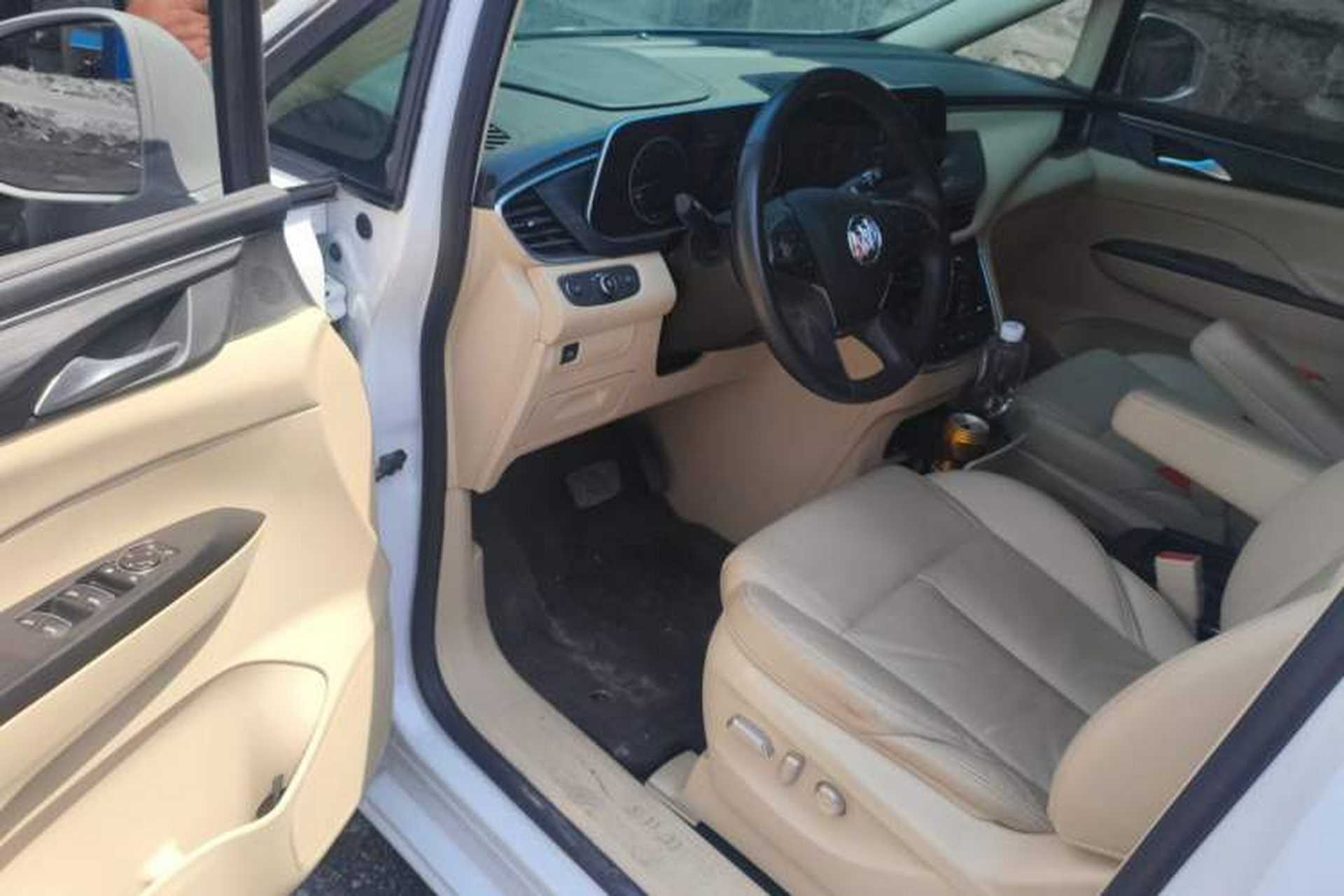 Used Buick GL8 2022 ES Landtrek 653T Luxury Edition Driver Seat