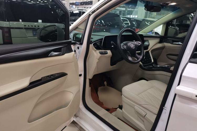 Used Buick GL8 2022 ES Landtrek 653T Comfort Edition Driver Seat