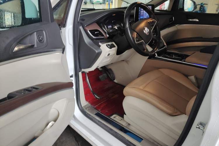 Used Buick GL8 2022 Land Cruiser Executive Class 652T Comfort Model Driver Seat