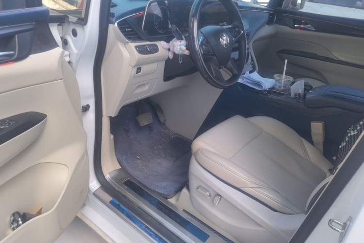 Used Buick GL8 2022 ES Landtrek 653T Comfort Edition Driver Seat