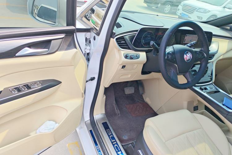 Used Buick GL8 2022 ES Land Cruiser 653T Luxury Model Driver Seat