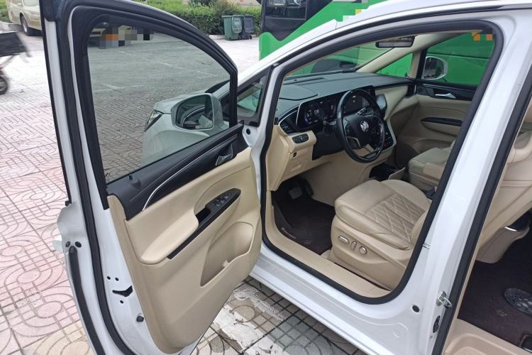 Used Buick GL8 2022 ES Landtrek 653T Luxury Edition Driver Seat