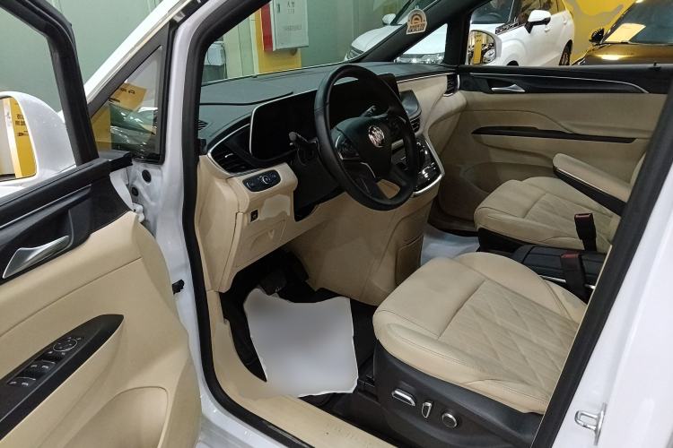 Used Buick GL8 2022 ES Land Cruiser 653T Luxury Model Driver Seat