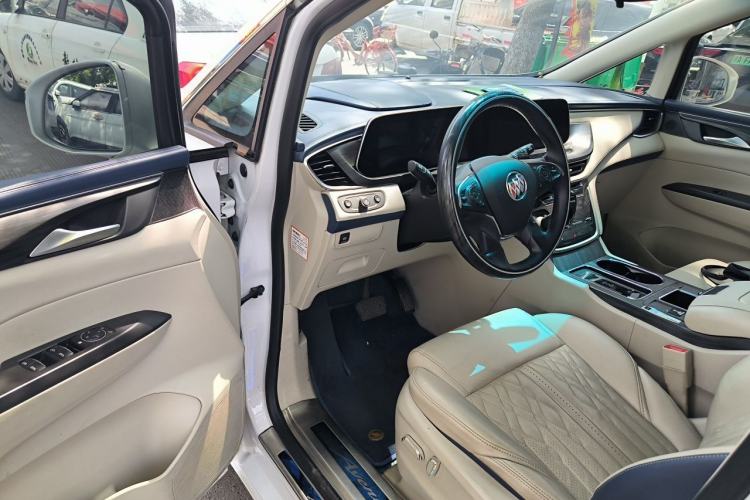 Used Buick GL8 2022 ES Landtrek 653T Comfort Edition Driver Seat