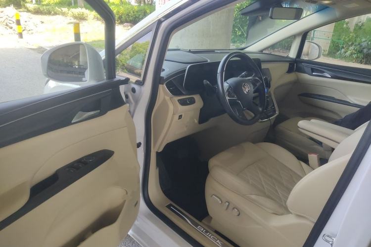 Used Buick GL8 2022 ES Landtrek 653T Flagship Model Driver Seat