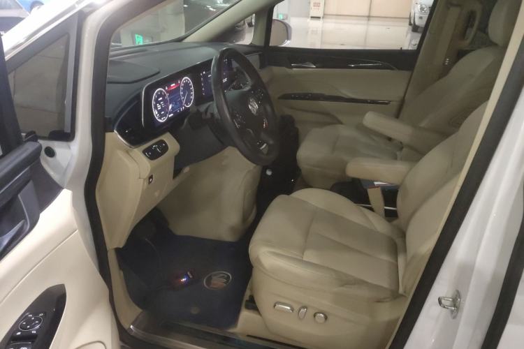 Used Buick GL8 2022 ES Landtrek 653T Luxury Edition Driver Seat