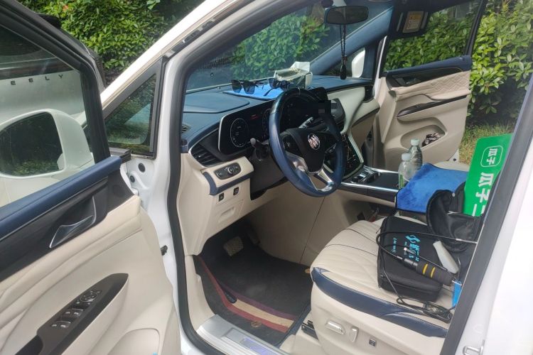 Used Buick GL8 2022 ES Landtrek 653T Comfort Edition Driver Seat