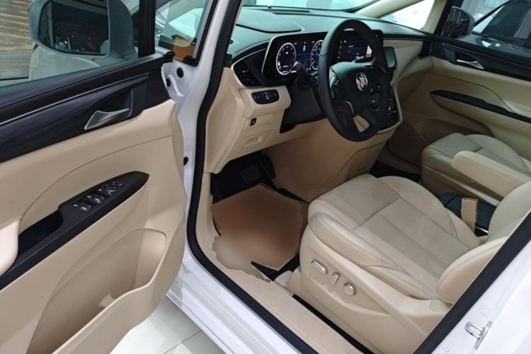 Used Buick GL8 2022 ES Landtrek 653T Luxury Edition Driver Seat