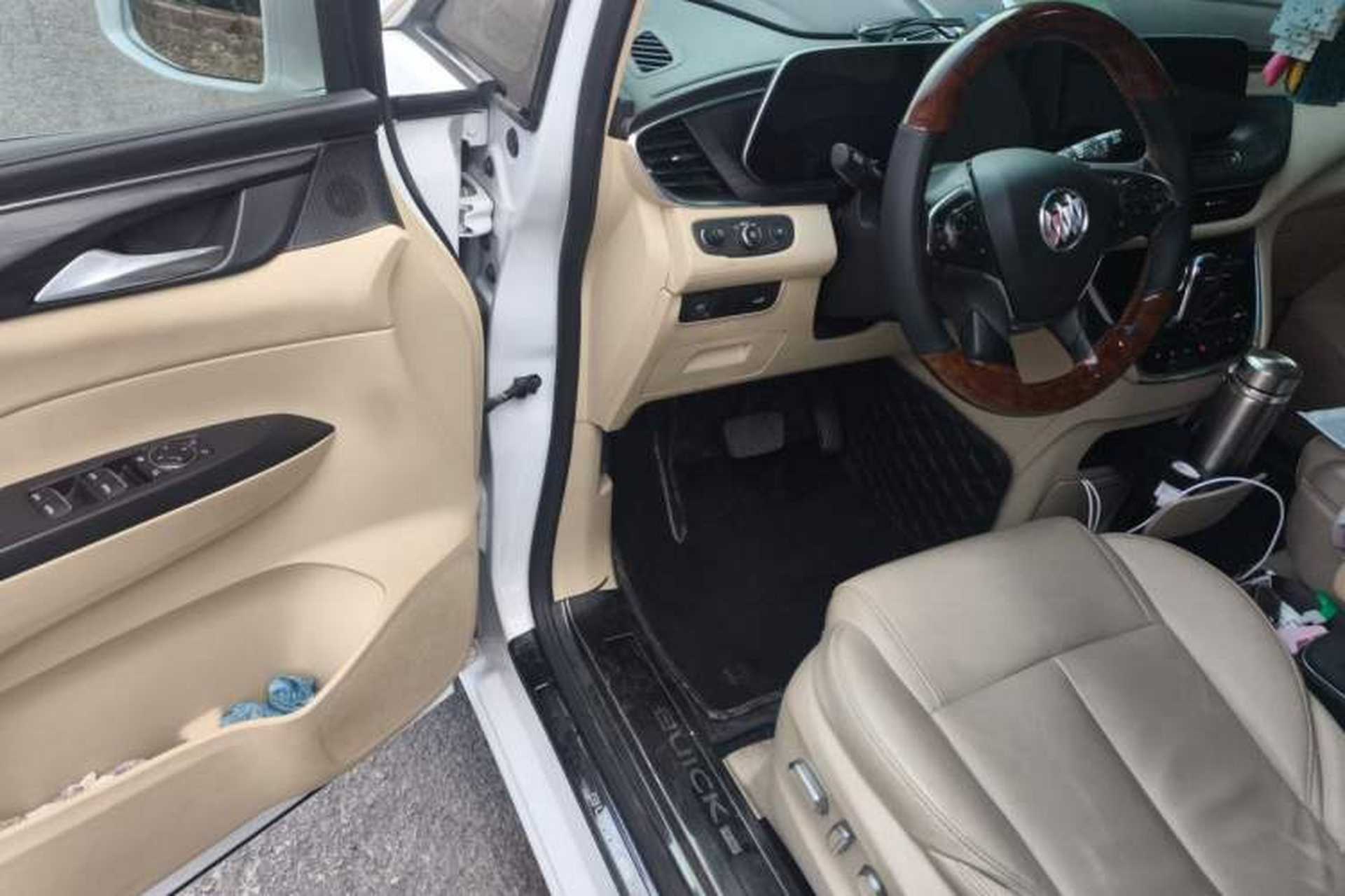 Used Buick GL8 2022 ES Landtrek 653T Luxury Edition Driver Seat