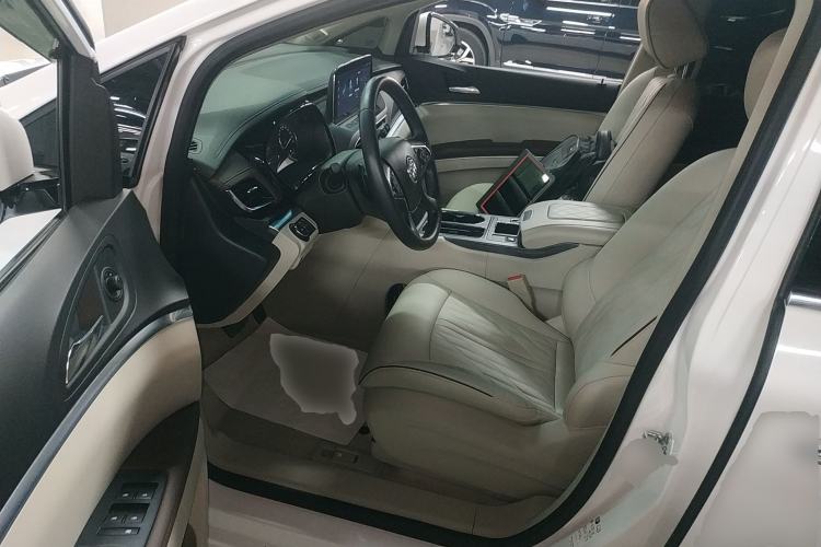 Used Buick GL8 2022 Land Business Class 652T Luxury Model Driver Seat