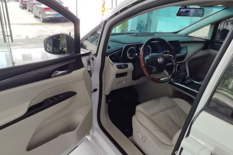 Used Buick GL8 2022 ES Landtrek 653T Comfort Edition Driver Seat