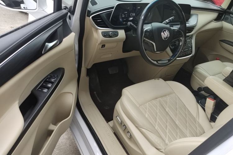 Used Buick GL8 2022 ES Landtrek 653T Luxury Edition Driver Seat