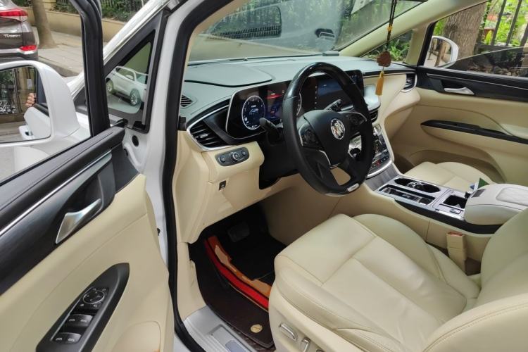 Used Buick GL8 2022 ES Landtrek 653T Luxury Edition Driver Seat