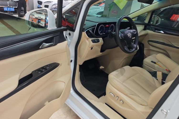 Used Buick GL8 2022 ES Landtrek 653T Luxury Edition Driver Seat