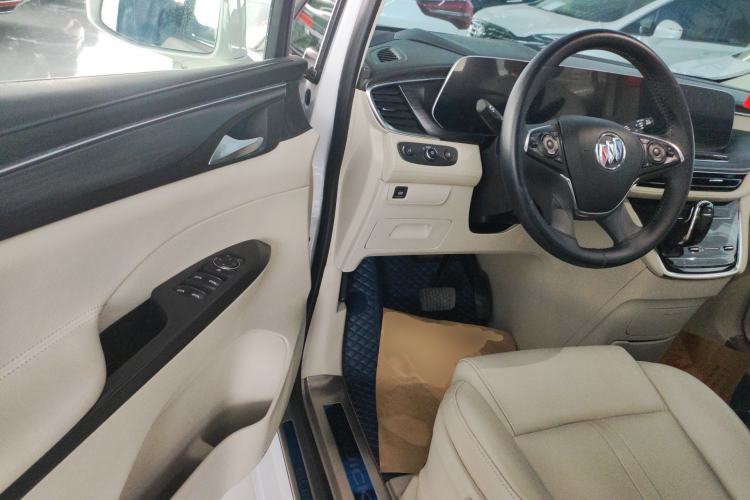 Used Buick GL8 2022 ES Landtrek 653T Comfort Edition Driver Seat