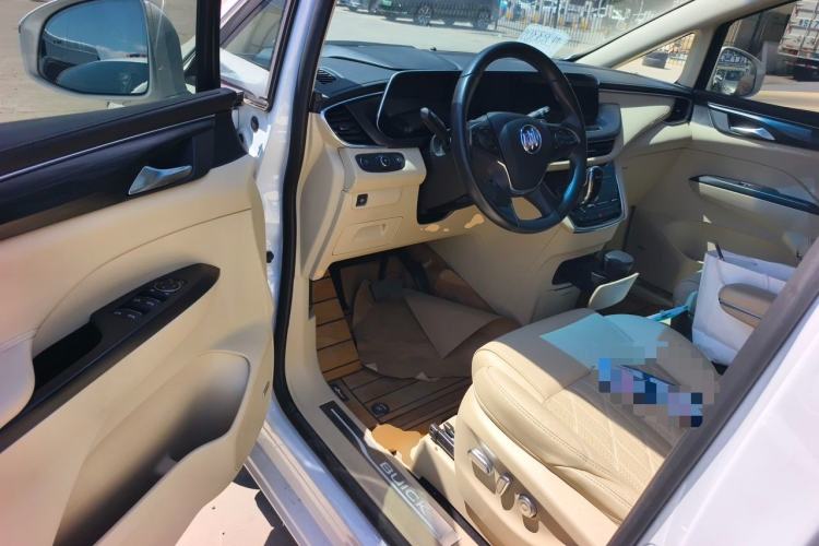 Used Buick GL8 2022 ES Landtrek 653T Flagship Model Driver Seat
