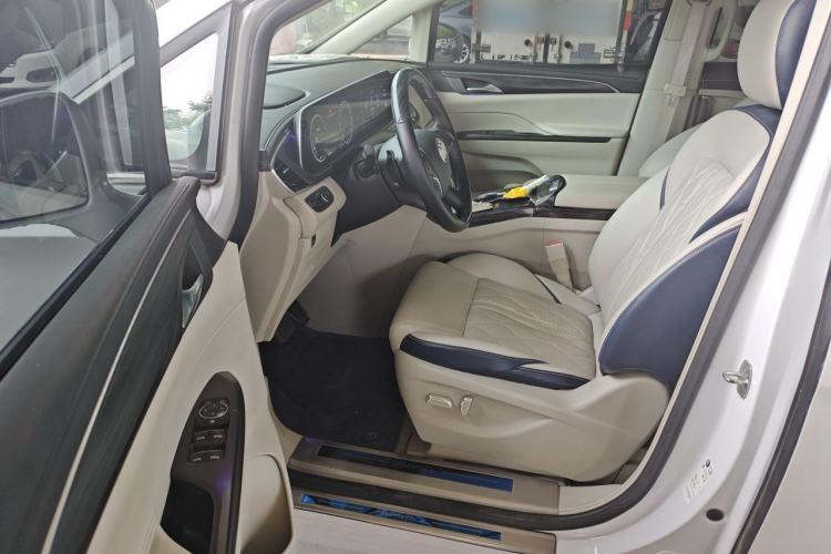 Used Buick GL8 2022 ES Landtrek 653T Comfort Edition Driver Seat
