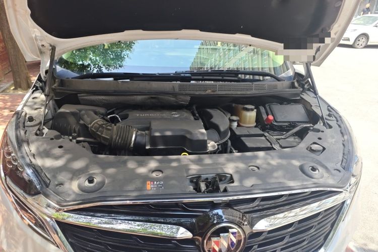 Used Buick GL8 2022 ES Land Cruiser 653T Luxury Model Engine Bay