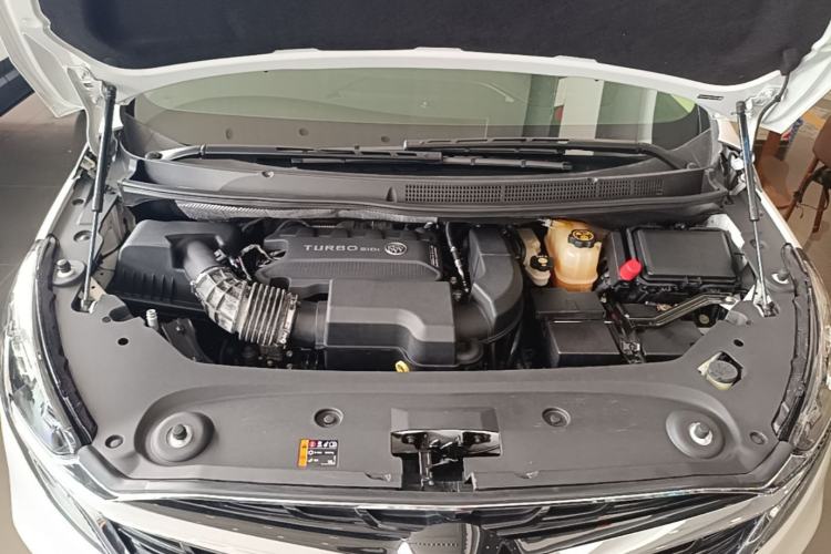 Used Buick GL8 2022 ES Landtrek 653T Luxury Edition Engine Bay