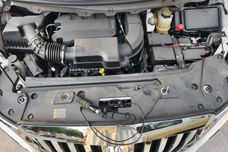 Used Buick GL8 2022 Land Cruiser Executive Class 652T Comfort Model Engine Bay