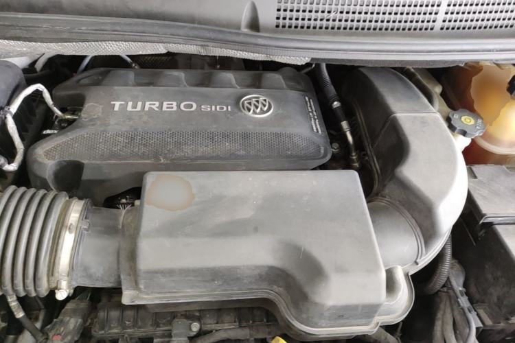 Used Buick GL8 2022 ES Landtrek 653T Comfort Edition Engine Bay