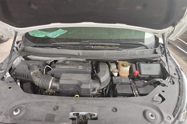 Used Buick GL8 2022 ES Landtrek 653T Comfort Edition Engine Bay