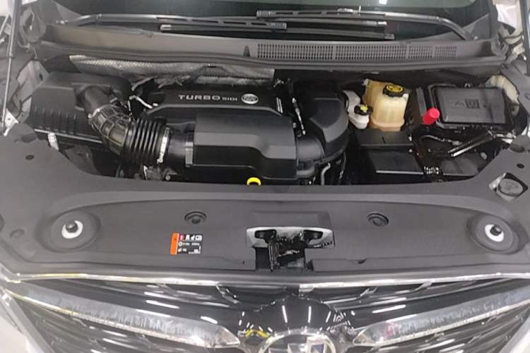 Used Buick GL8 2022 ES Landtrek 653T Comfort Edition Engine Bay