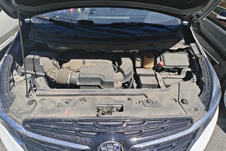 Used Buick GL8 2022 Land Cruiser Executive Class 652T Comfort Model Engine Bay
