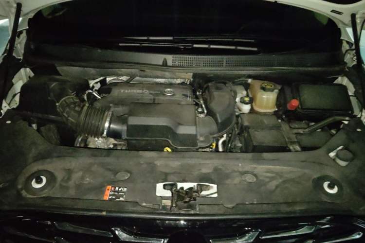 Used Buick GL8 2022 ES Landtrek 653T Luxury Edition Engine Bay