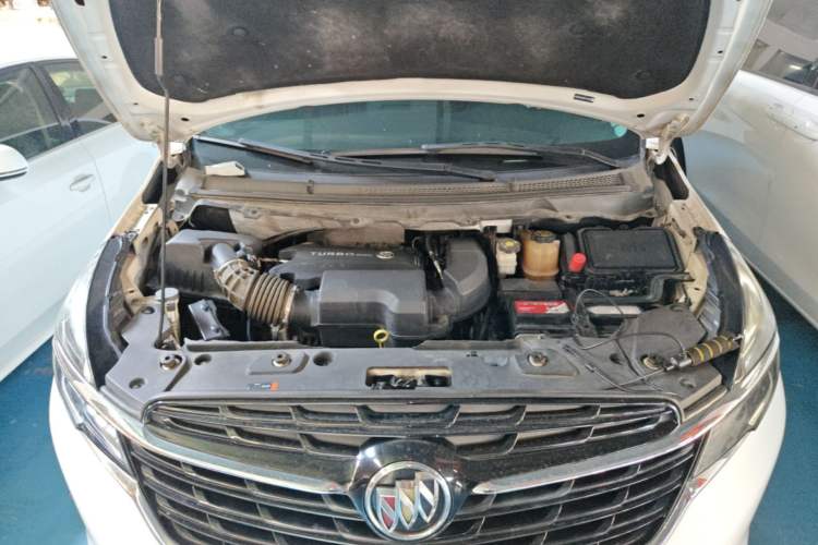 Used Buick GL8 2022 Land Business Class 652T Luxury Model Engine Bay