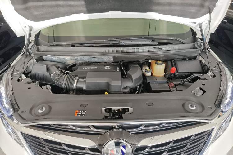 Used Buick GL8 2022 ES Landtrek 653T Luxury Edition Engine Bay