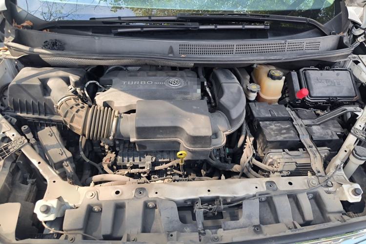 Used Buick GL8 2022 ES Landtrek 653T Comfort Edition Engine Bay