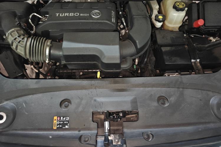 Used Buick GL8 2022 ES Landtrek 653T Comfort Edition Engine Bay