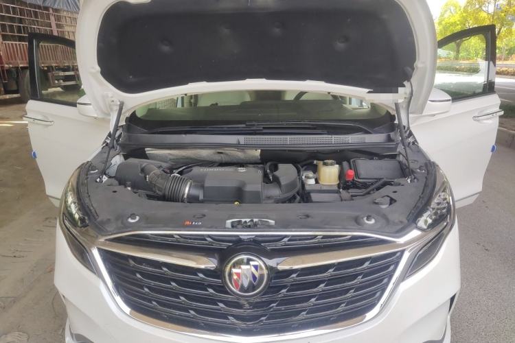 Used Buick GL8 2022 ES Landtrek 653T Flagship Model Engine Bay
