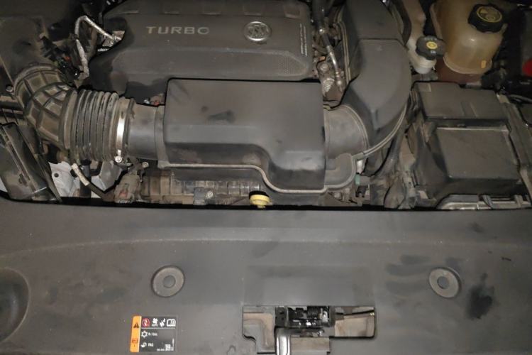 Used Buick GL8 2022 ES Landtrek 653T Comfort Edition Engine Bay