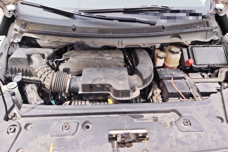 Used Buick GL8 2022 Land Cruiser Executive Class 652T Comfort Model Engine Bay
