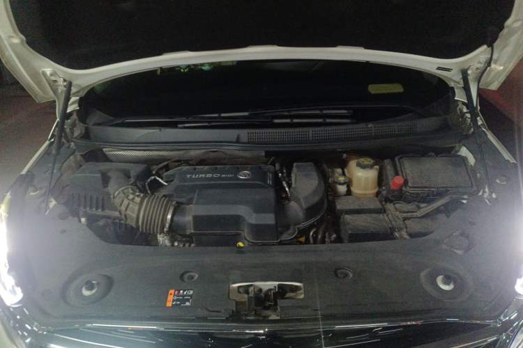 Used Buick GL8 2022 ES Landtrek 653T Luxury Edition Engine Bay