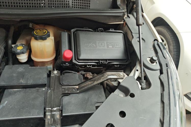 Used Buick GL8 2022 ES Landtrek 653T Comfort Edition Engine Bay Left