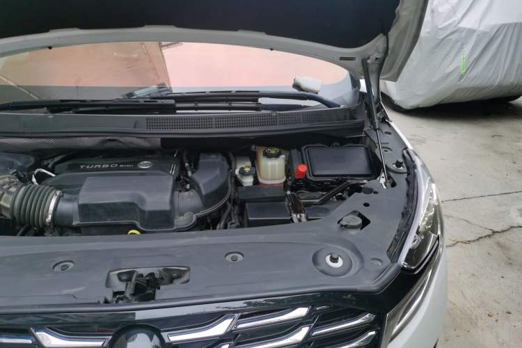 Used Buick GL8 2022 ES Landtrek 653T Comfort Edition Engine Bay Left