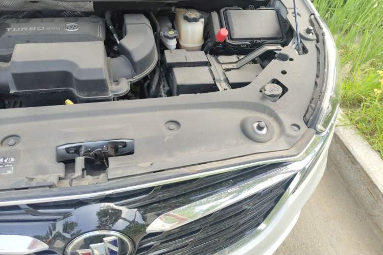 Used Buick GL8 2022 ES Landtrek 653T Luxury Edition Engine Bay Left
