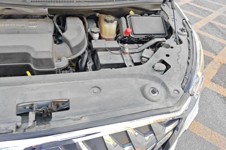 Used Buick GL8 2022 ES Landtrek 653T Comfort Edition Engine Bay Left