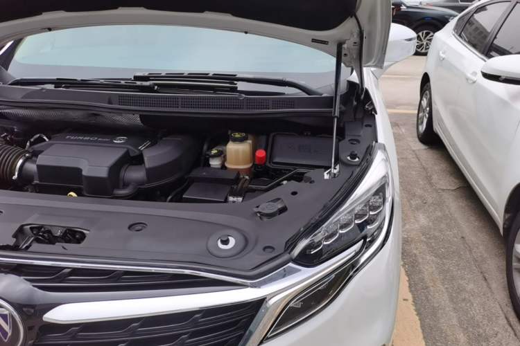Used Buick GL8 2022 ES Landtrek 653T Luxury Edition Engine Bay Left
