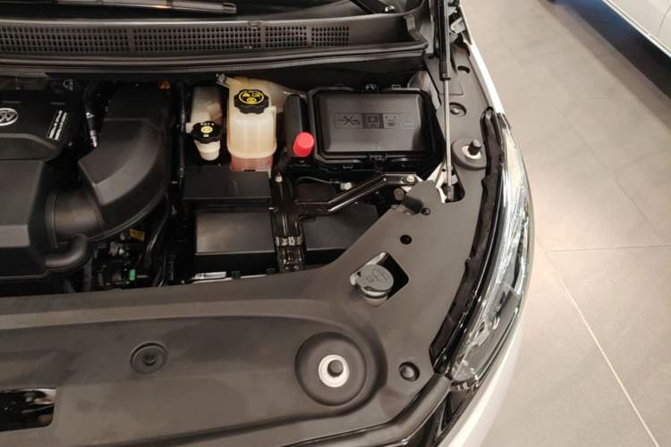 Used Buick GL8 2022 Avenir Avia Four-Seat Prestige Edition Engine Bay Left