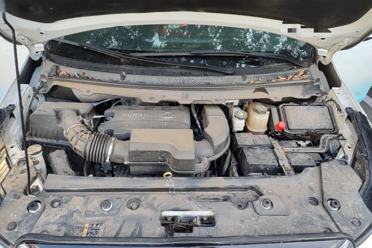 Used Buick GL8 2022 Land Cruiser Executive Class 652T Comfort Model Engine Bay