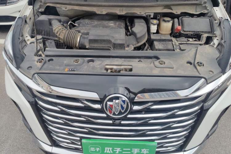Used Buick GL8 2022 Land Executive Class 652T Prestige Model Engine Bay