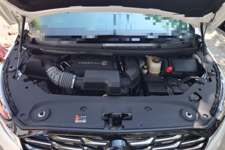 Used Buick GL8 2022 ES Land Cruiser 653T Luxury Model Engine Bay